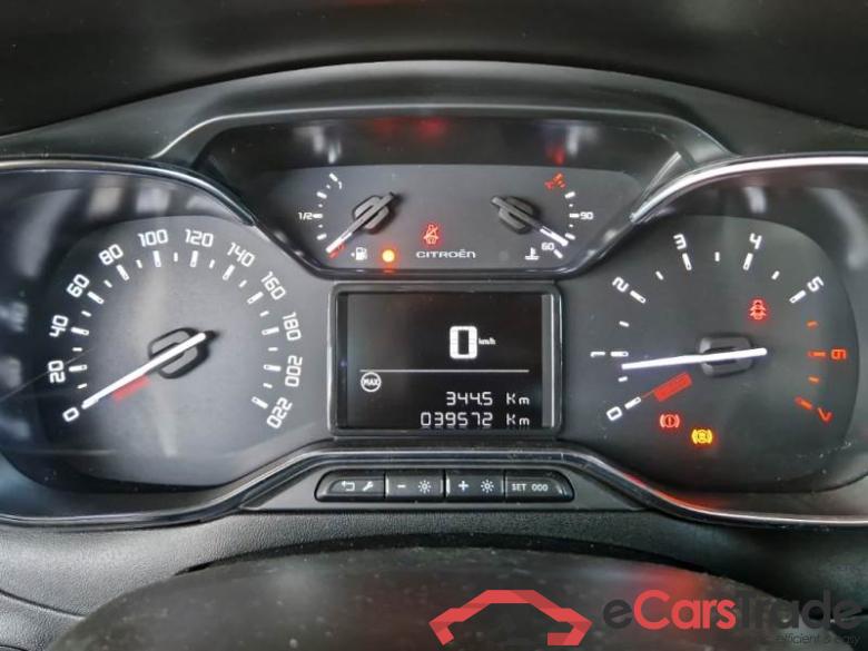 Citroen 22 CITROEN C3 / 2016 / 5P / BERLINA PURETECH 82 SHINE #4