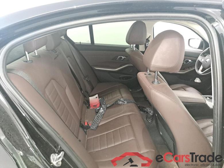 BMW 3 - 2019 330eA PHEV Business Plus #6