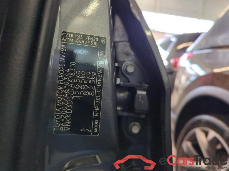 Toyota Yaris 5d 14-20 Toyota Yaris 1.5 Hybrid Dynamic Automaat 5d #6