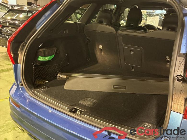 VOLVO XC60 - 2017 2.0 T4 R-Design Geartronic STOCK #4