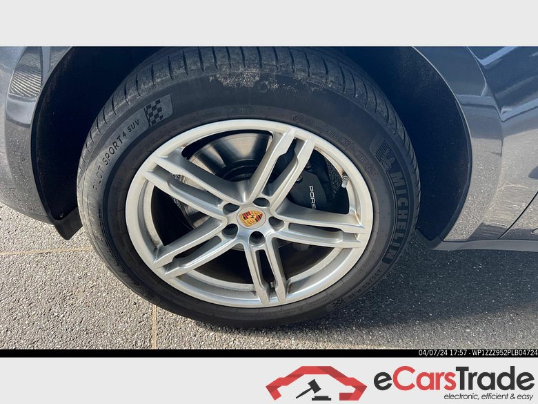 PORSCHE Macan Macan (MY23) #5