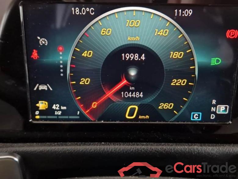 Mercedes 13 MERCEDES-BENZ GLB / 2019 / 5P / SUV GLB 200 AUTOMATIC SPORT PLUS #4