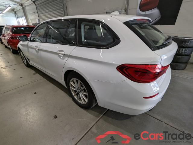BMW 5-Serie Touring ´16 Baureihe 5 Touring 520 d Sport Line 2.0 140KW AT8 E6dT #2