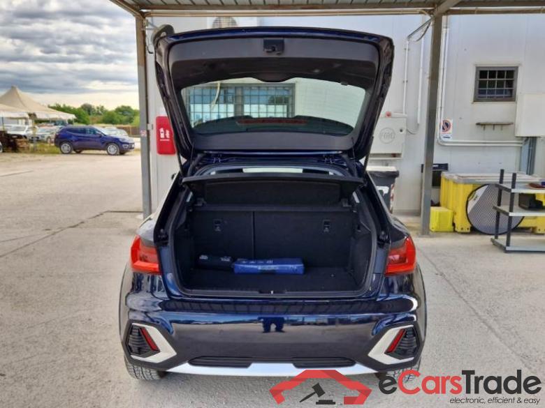 Audi 2 AUDI A1 CITYCARVER / 2018 / 5P / BERLINA 30 TSI CITYCARVER BASE #5