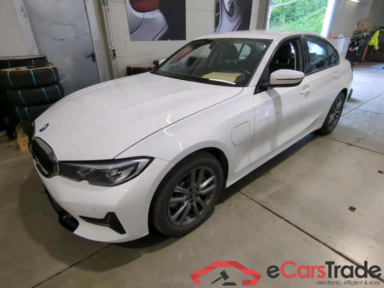 BMW 3-Serie ´18 Baureihe 3 Lim. 330 e Sport Line 2.0 185KW AT8 E6d