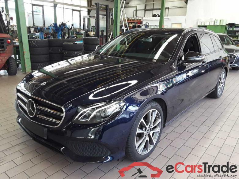 Mercedes_benz Avantgarde E 220 d T #1