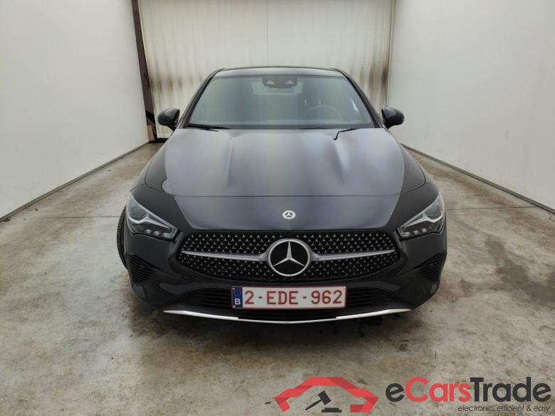 Mercedes-Benz CLA CLA 180 Luxury Line 4d #1