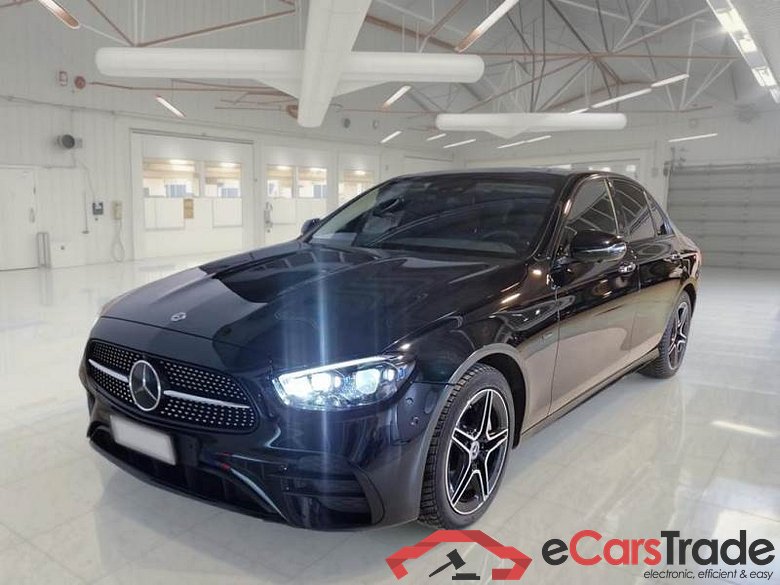 Mercedes 34 MERCEDES-BENZ CLASSE E / 2020 / 4P / BERLINA E300 DE 4MATIC EQ-POWER PREMIUM PLUS