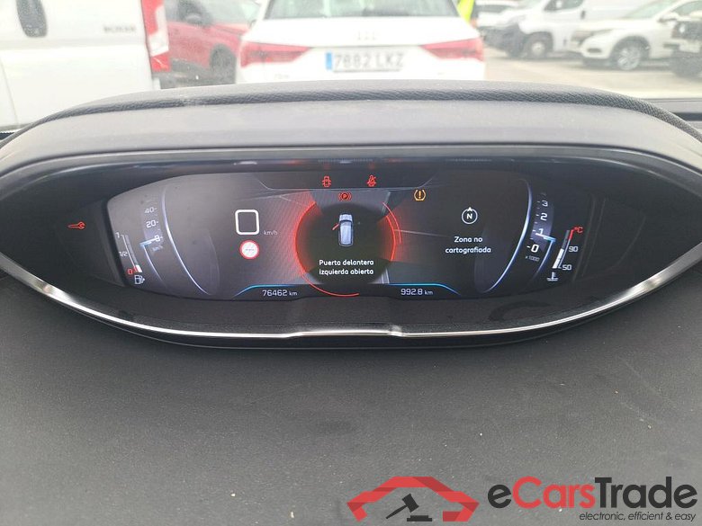 Peugeot 1.2 PURETECH 96KW (130CV) ALLURE S&S 3008 Allure 1.2 PureTech 130CV MT6 E6dT #4