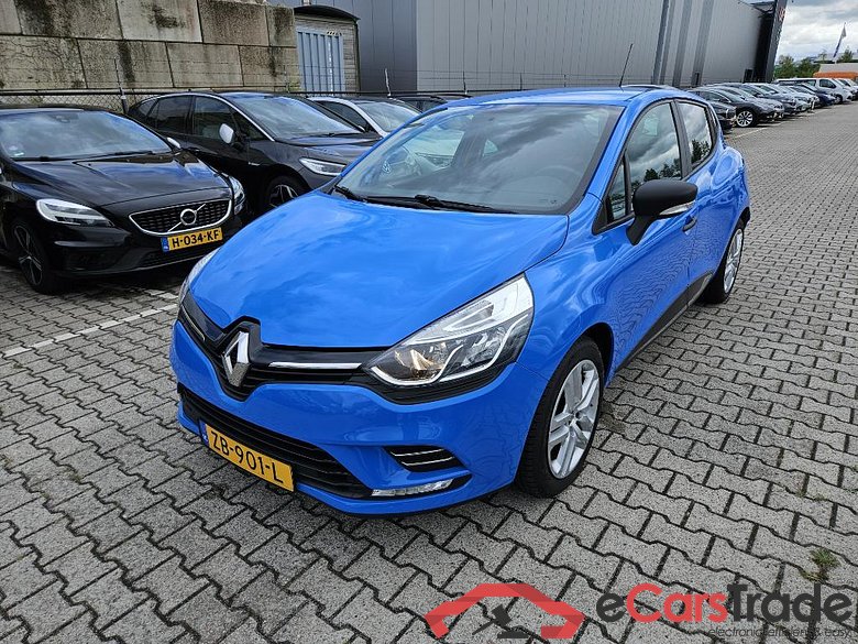 RENAULT CLIO 66 kW #1