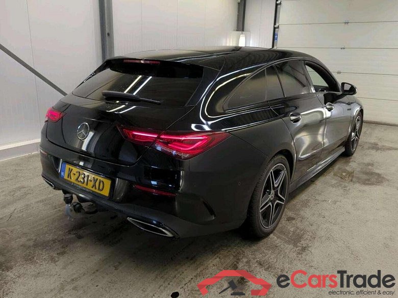 MERCEDES-BENZ CLA-klasse Shooting Brake 180 d Bns Sol. AMG #2