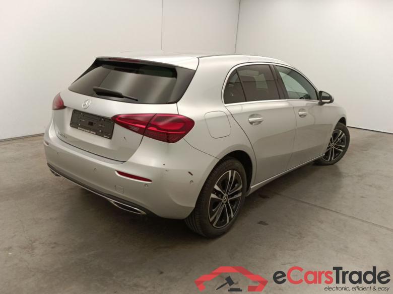 Mercedes-Benz A-Klasse A 250 e Luxury Line 5d #5