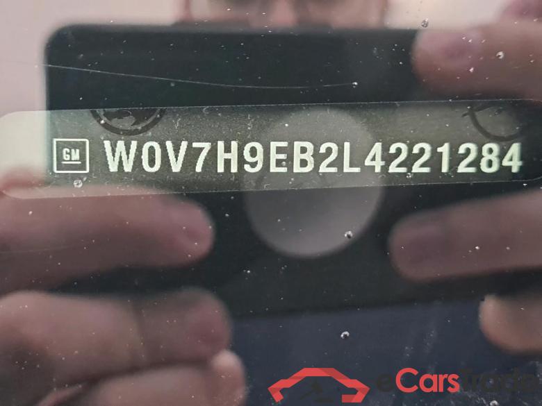 Opel Crossland X '17 Opel Crossland X 1.2 Turbo S&S 96kW Innovation 5d #6