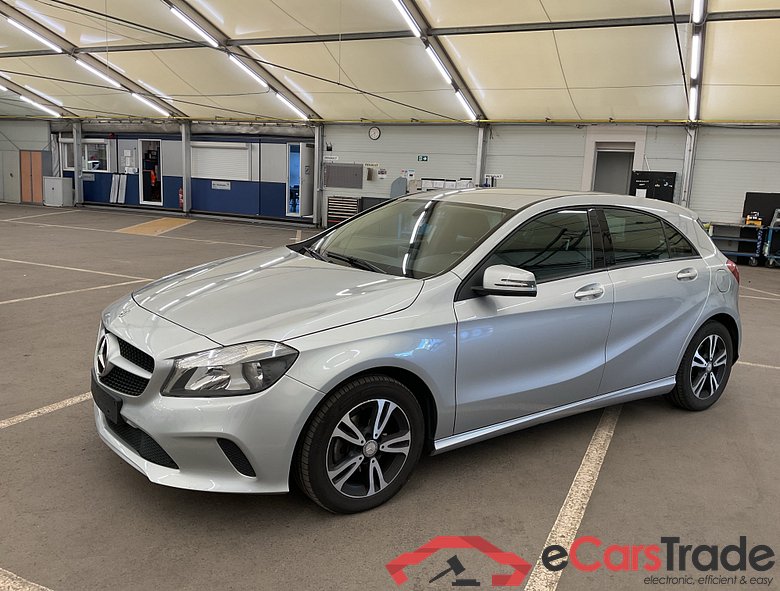 MERCEDES-BENZ A 180 d #1