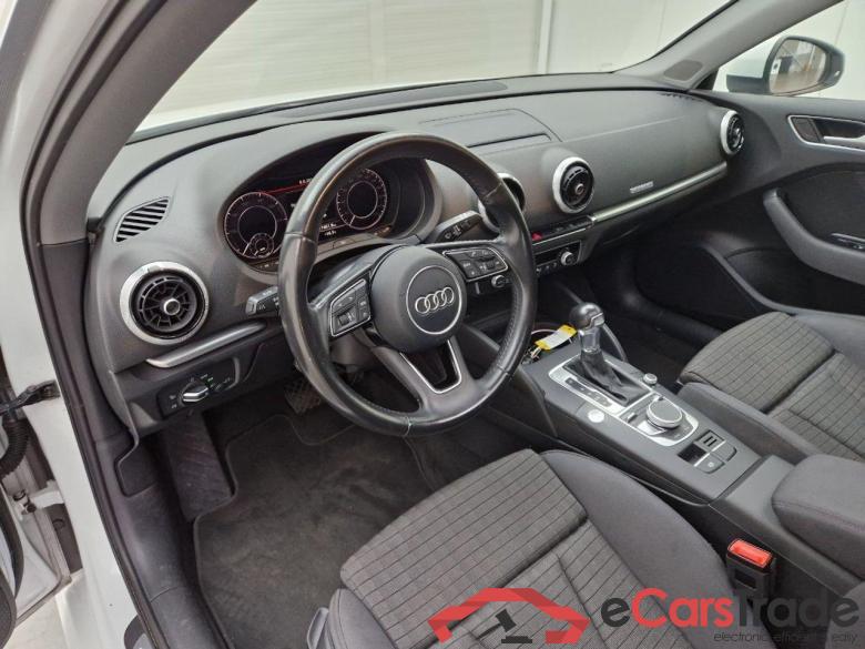 AUDI A3 SPORTBACK 1.4 e-tron Lease Edition #5