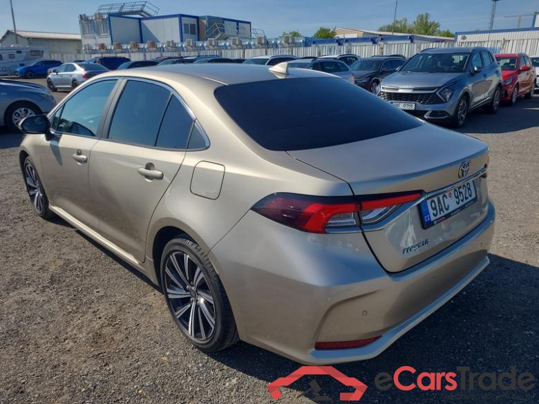 Toyota  Corolla  (E18)(06.2013) Corolla 1.5�Dyn.Com.St.Tech 4d #4