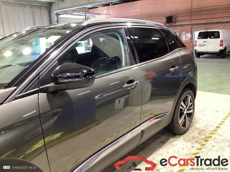 PEUGEOT 3008 1.2 PURETECH 96KW S&S AUTO ALLURE #3