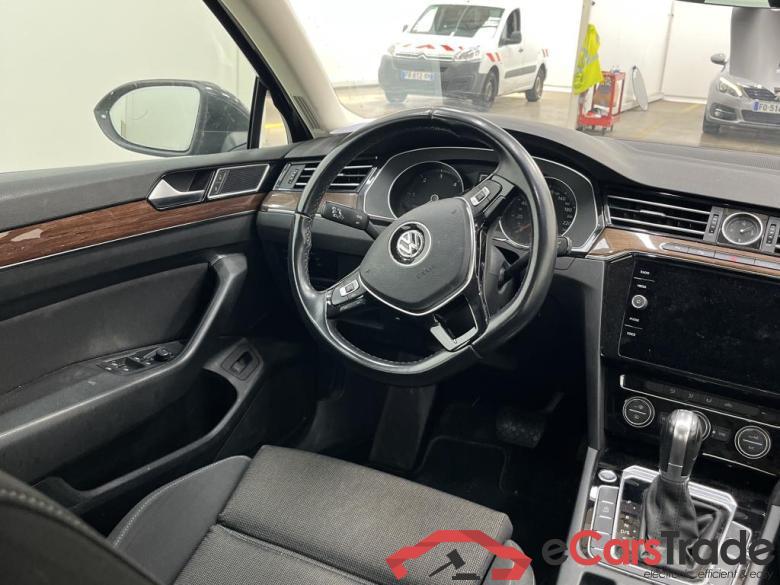 Volkswagen 2.0 TDI 150 DSG7 Confortline BUS BMT Passat Berline Comfortline BMT/Start-Stopp 2.0 TDI 150CV BVA7 E6 #5