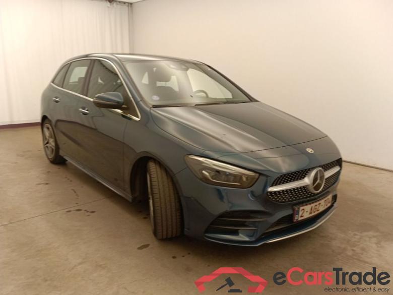 Mercedes-Benz B-Klasse B 250 4MATIC 5d #2