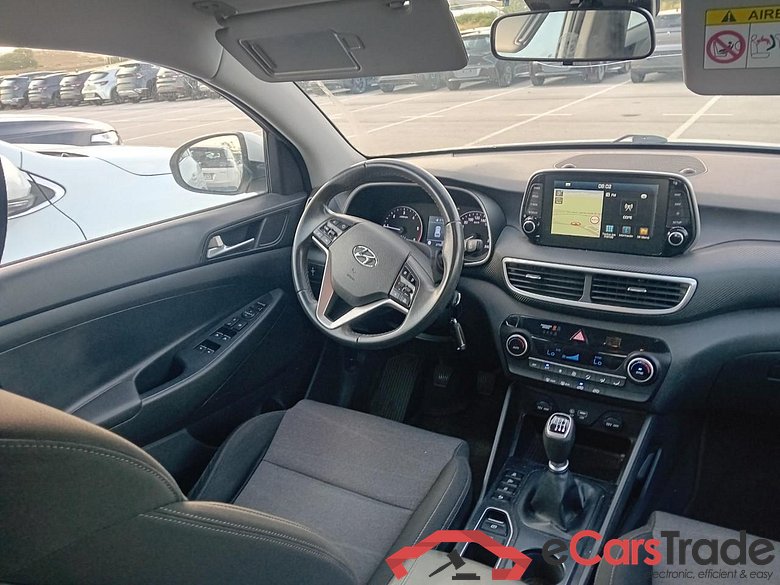 Hyundai 1.6 CRDI 85kW (116CV) 48V SLE 4X2(SP)(SL) HYUNDAI Tucson / 2018 / 5P / todoterreno 1.6 CRDI 85kW (116CV) 48V SLE 4X2(SP)(SL) #3