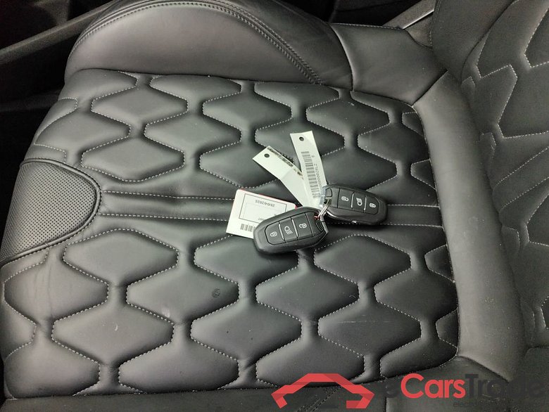 PEUGEOT 5008 DIESEL - 2021 1.5 BlueHDi 130 Allure AT 5d #4