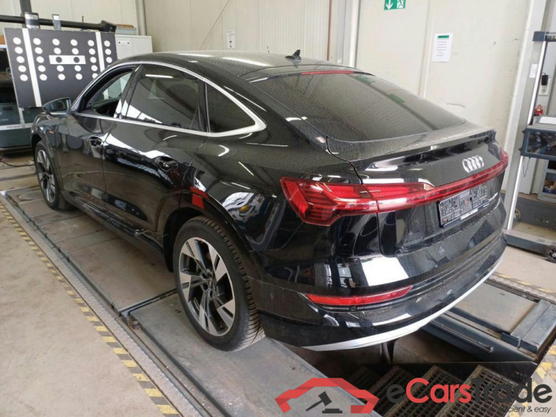 Audi 50 quattro advanced E-tron #3