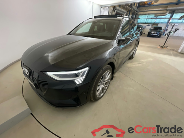 Audi Dragkrok, panoramatak, 360-kamera, navigation E-TRON 55 QUATTRO