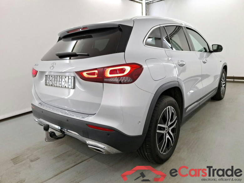 Mercedes GLA 250e Hybrid Aut. Pano LED-Multibeam Widescreen Ambient Navi Sport-Leather KeylessGo Camera Klima PDC ... #3