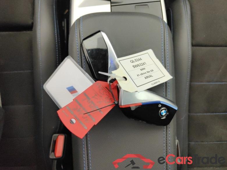 BMW X1 - 2023 1.5iA 326hp xDrive30e PHEV 5d #4