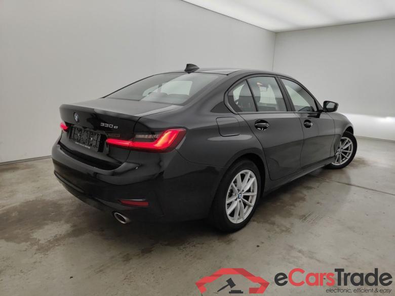 BMW 3 Reeks Berline 330e (135 kW) 4d #2
