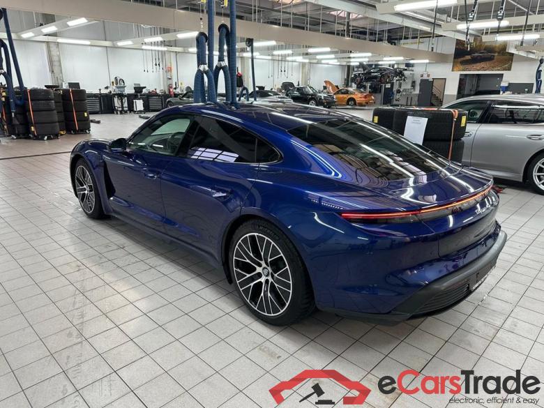 PORSCHE Taycan  #4