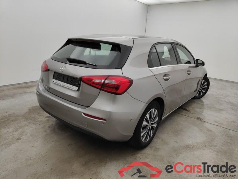 Mercedes-Benz A-Klasse A 180 d Business Solution 5d #2