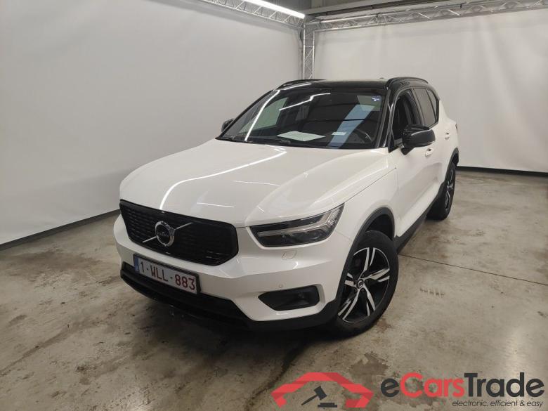 Volvo XC40 T3 R-Design 5d #1