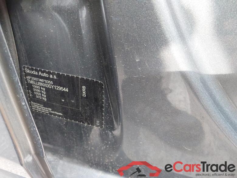 SKODA Octavia 2.0 TDI 110 kW (150CV) DSG 7 vel Automático Combi Design (Pano) #5