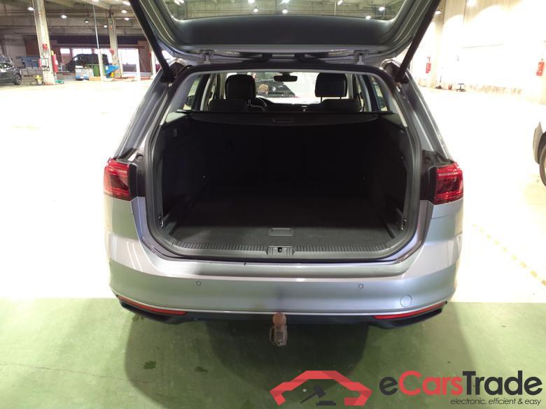 VOLKSWAGEN Passat 1.5 TSI OPF MSQ VARIANT STYLE BUSINESS #3 VOLKSWAGEN Passat 1.5 TSI OPF MSQ VARIANT STYLE BUSINESS #3
