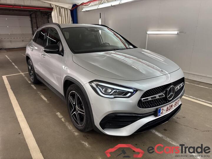 Mercedes GLA 180d AMG Night Aut. LED-Xenon Widescreen Ambient Navi 1/2 Sport-Leather-Alcantara KeylessGo Camera Klima PDC ... #2