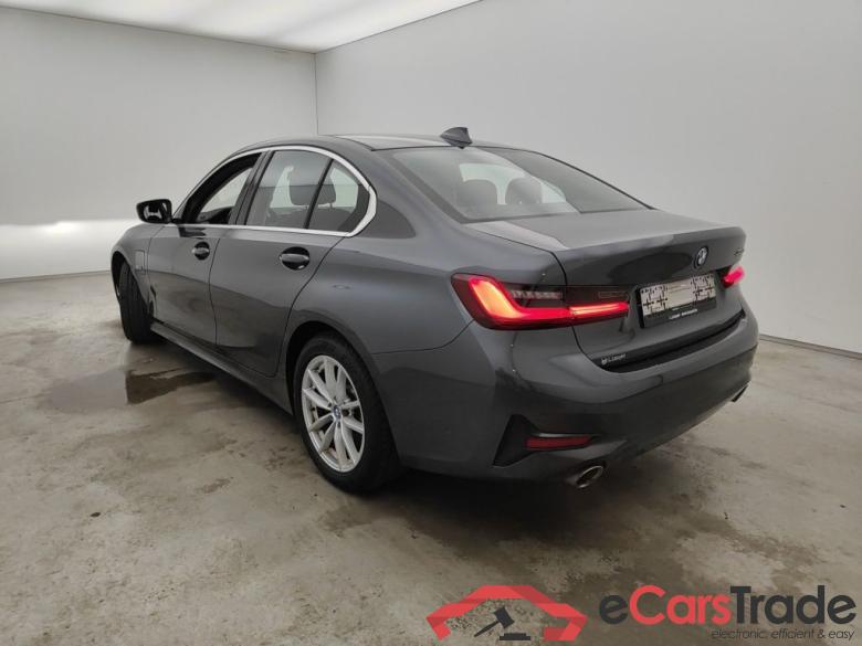 BMW 320e Plug-In Hybrid Aut. LED-Xenon LC-Pro Navi KeylessGo Klima PDC ... #4