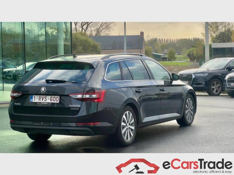 SKODA Superb Combi SUP.COM GL AMB TD88/1.6 M6F #4 SKODA Superb Combi SUP.COM GL AMB TD88/1.6 M6F #4