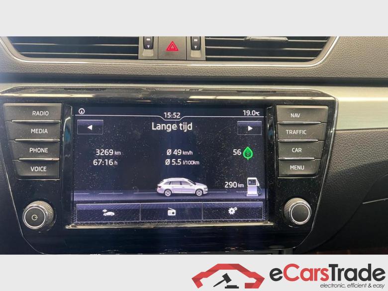 SKODA Superb Combi SUP.COM GL AMB TD88/1.6 M6F #5 SKODA Superb Combi SUP.COM GL AMB TD88/1.6 M6F #5