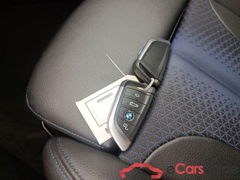 BMW 1 HATCH DIESEL - 2019 120dXA 190hp (EU6AP) 5d #4