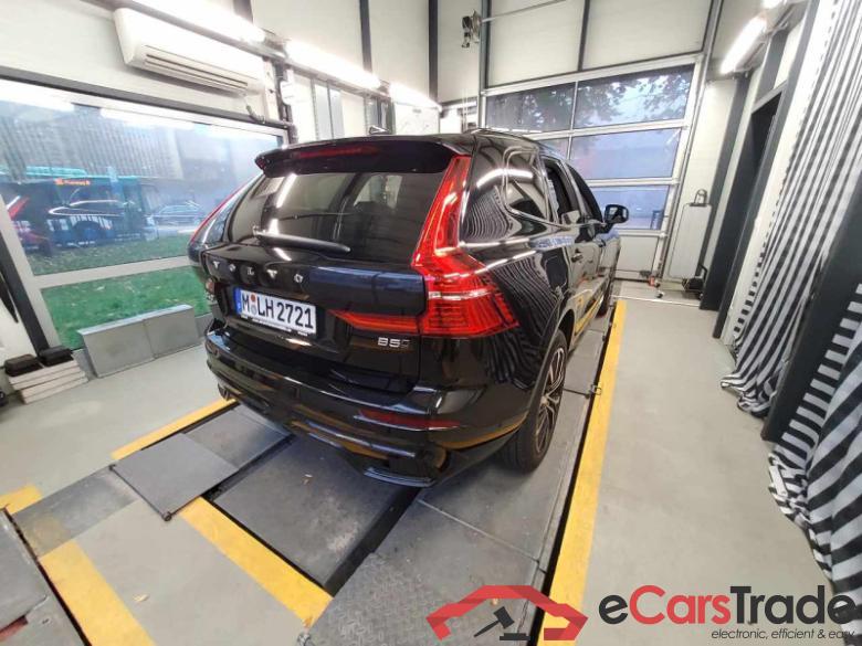 Volvo XC60 (03.2017->) DE - SUV5 B5 (Benzin) AWD EU6d, Ultimate Dark Mild-Hybrid (EURO 6d), (Facelift) #3