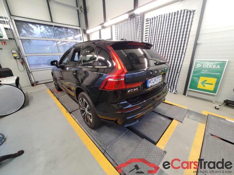 Volvo XC60 (03.2017->) DE - SUV5 B5 (Benzin) AWD EU6d, Ultimate Dark Mild-Hybrid (EURO 6d), (Facelift) #4