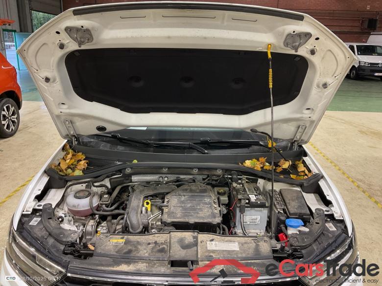 VOLKSWAGEN T-ROC 1.0 TSI STYLE #6