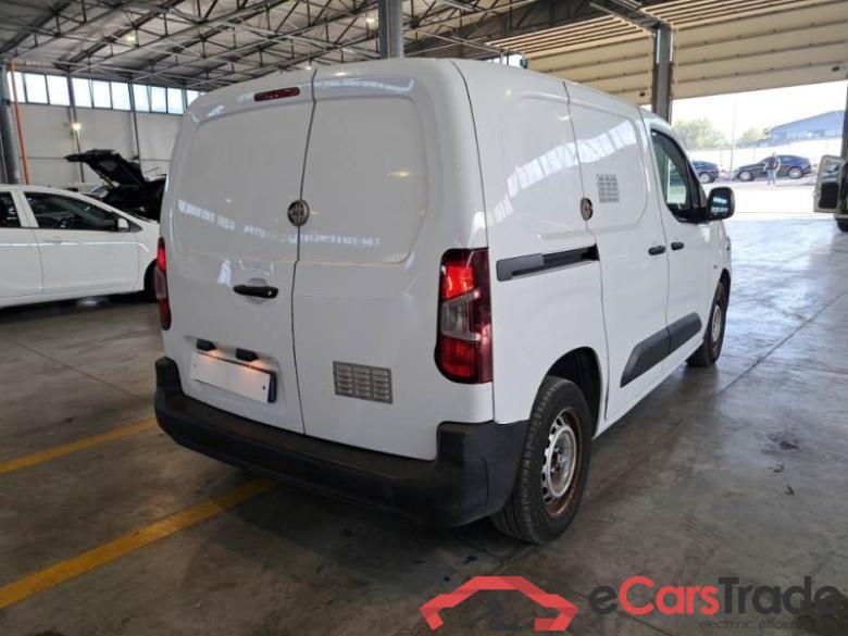 PEUGEOT PARTNER / 2018 / 4P / VETT. FURGONATA L1 BLUEHDI 100CV PREMIUM #2