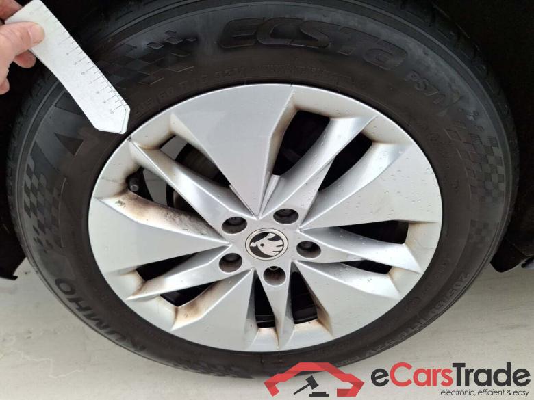 SKODA OCTAVIA COMBI 2.0 TDI CLEVER DSG #4 SKODA OCTAVIA COMBI 2.0 TDI CLEVER DSG #4