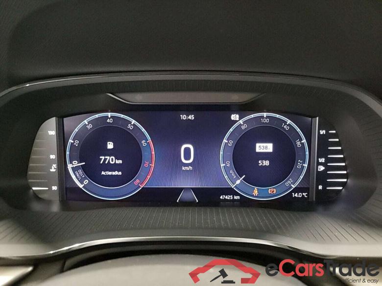 SKODA OCTAVIA COMBI 1.5 TSI AMBITION #5 SKODA OCTAVIA COMBI 1.5 TSI AMBITION #5