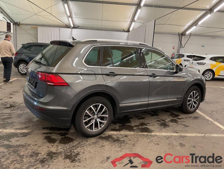 VOLKSWAGEN Tiguan Comfortline 1.5 TSI 96 kW (130 ch) 6 vitesses manuel #2