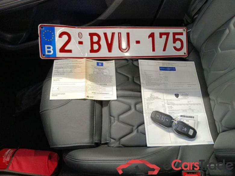 Peugeot 5008 1.5 BlueHDi 96kW S&S EAT8 GT Pack 5d #4