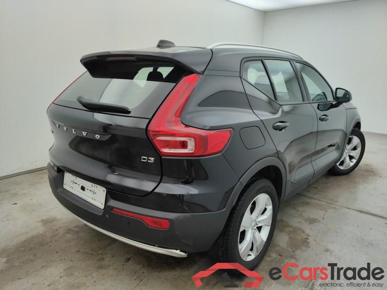 Volvo XC40 D3 Momentum Pro 5d #2