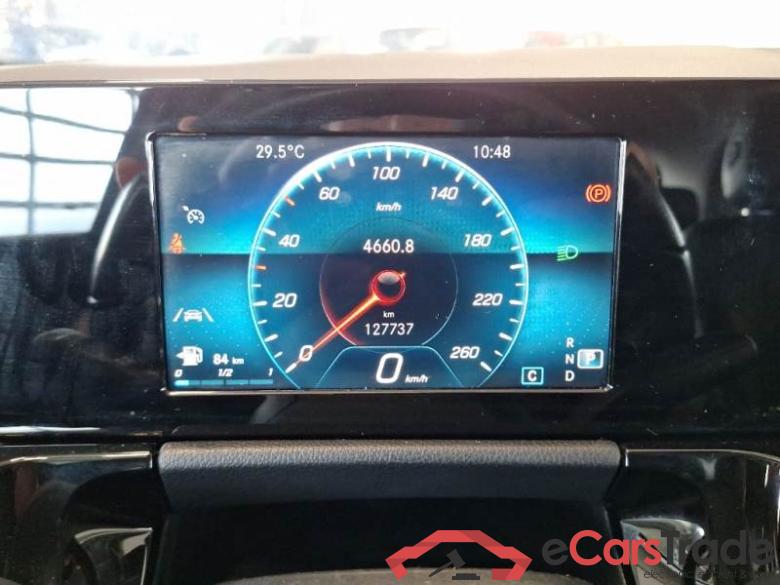 MERCEDES-BENZ CLASSE B / 2018 / 5P / MONOVOLUME B 180 D AUTOMATIC SPORT #4